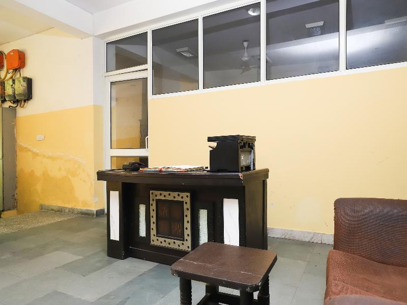 Oyo 28126 Charanpahari Hotel New Delhi Ngoại thất bức ảnh