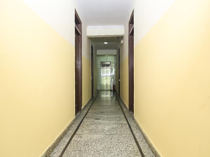 Oyo 28126 Charanpahari Hotel New Delhi Ngoại thất bức ảnh