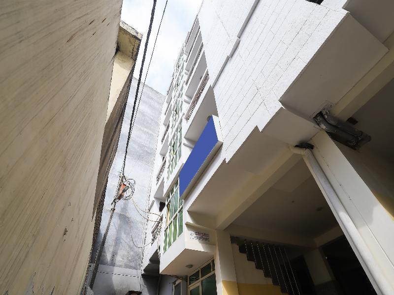 Oyo 28126 Charanpahari Hotel New Delhi Ngoại thất bức ảnh