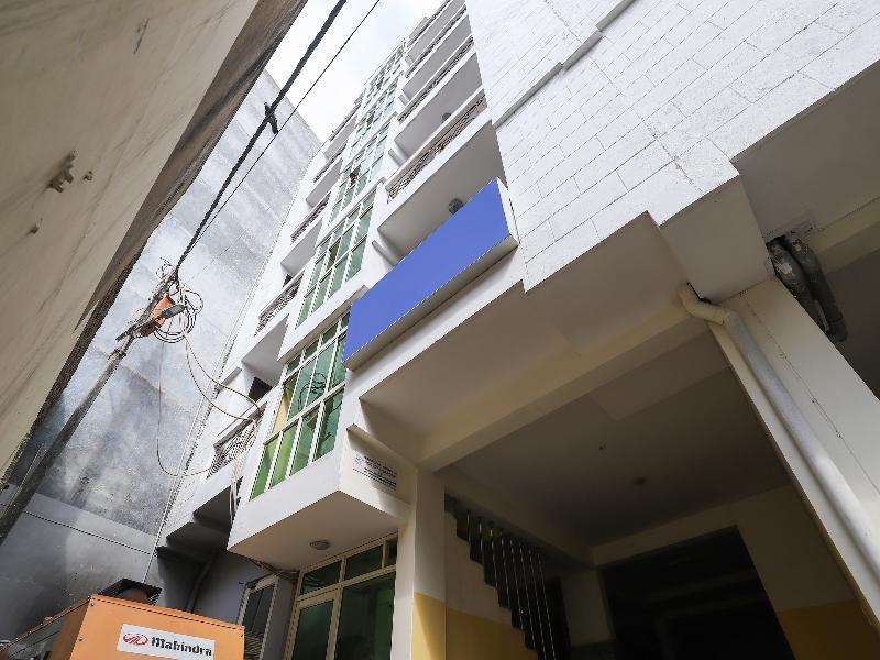 Oyo 28126 Charanpahari Hotel New Delhi Ngoại thất bức ảnh