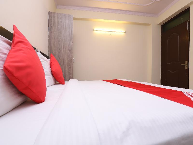 Oyo 28126 Charanpahari Hotel New Delhi Ngoại thất bức ảnh